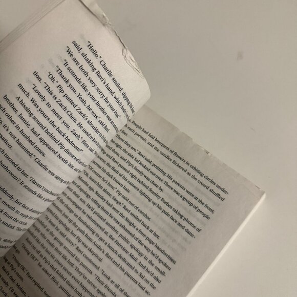 Good Girl, Bad Blood: The Sequel to a Good Girl's Guide to Murder by Holly - Picture 3 of 8